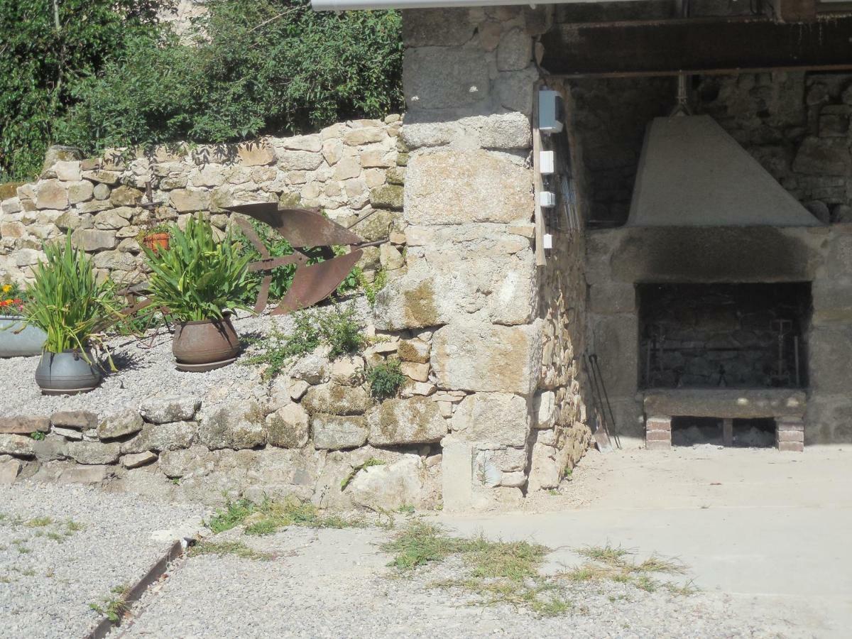 Gite De Carbonies Saint-Félix-de-Lunel エクステリア 写真